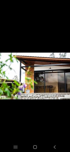 SOBRE PIEDRAS LODGE and FAMILY